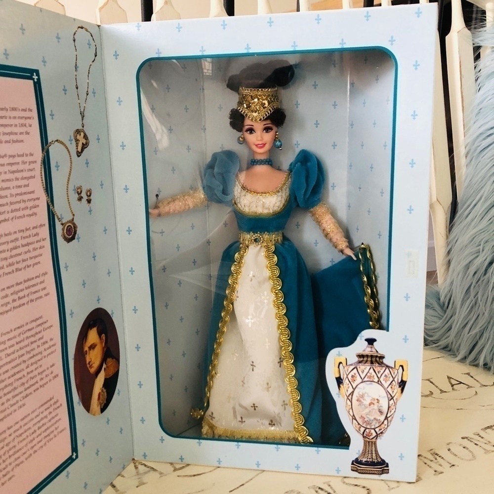 Barbie, French Lady, 1996 Collectors Edition, Vintage Barbie, NEW, Old Stock